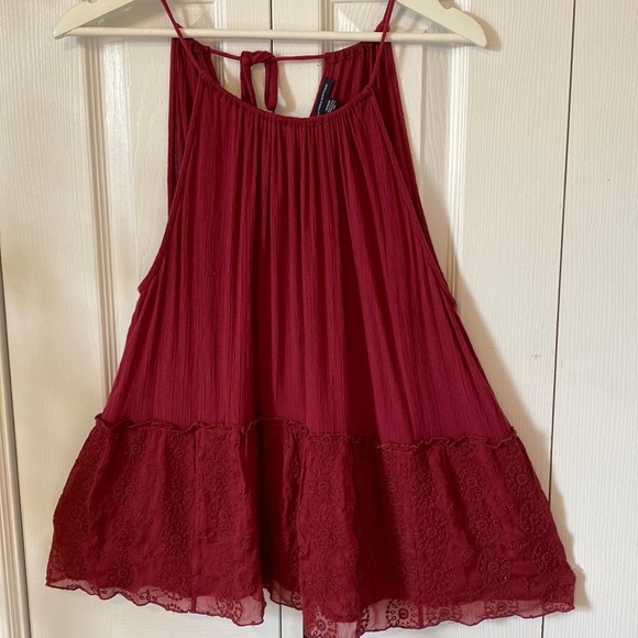 American Eagle Outfitters Tops - American Eagle tie back halter sheer eyelet embroidered
